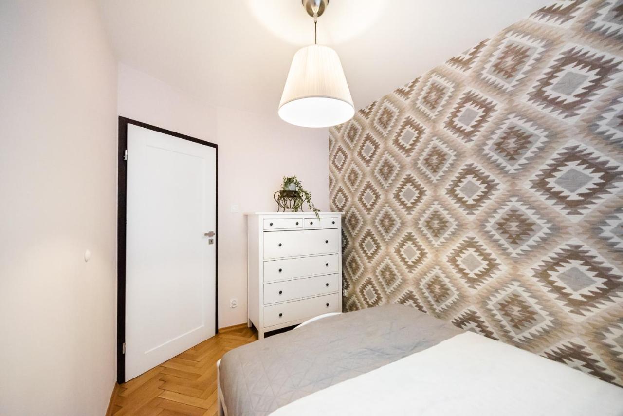 Metro Swietokrzyska Boho Aesthetic Apartment وارسو المظهر الخارجي الصورة